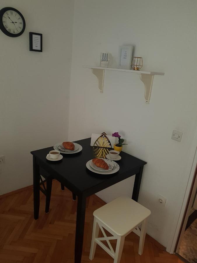 Studio Flat For 2 Leilighet Makarska Eksteriør bilde